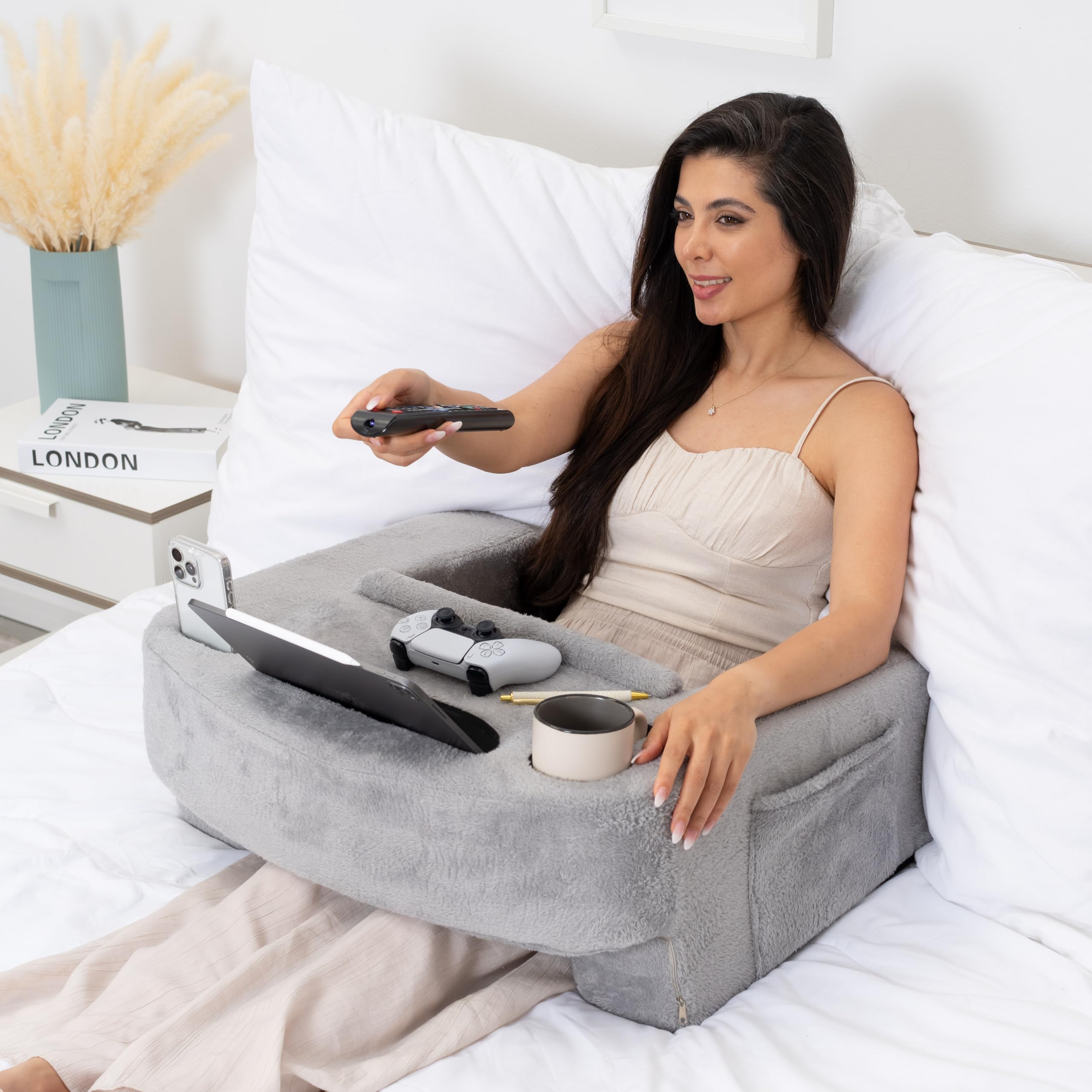 Reading Pillow for Gaming, Furry Grey