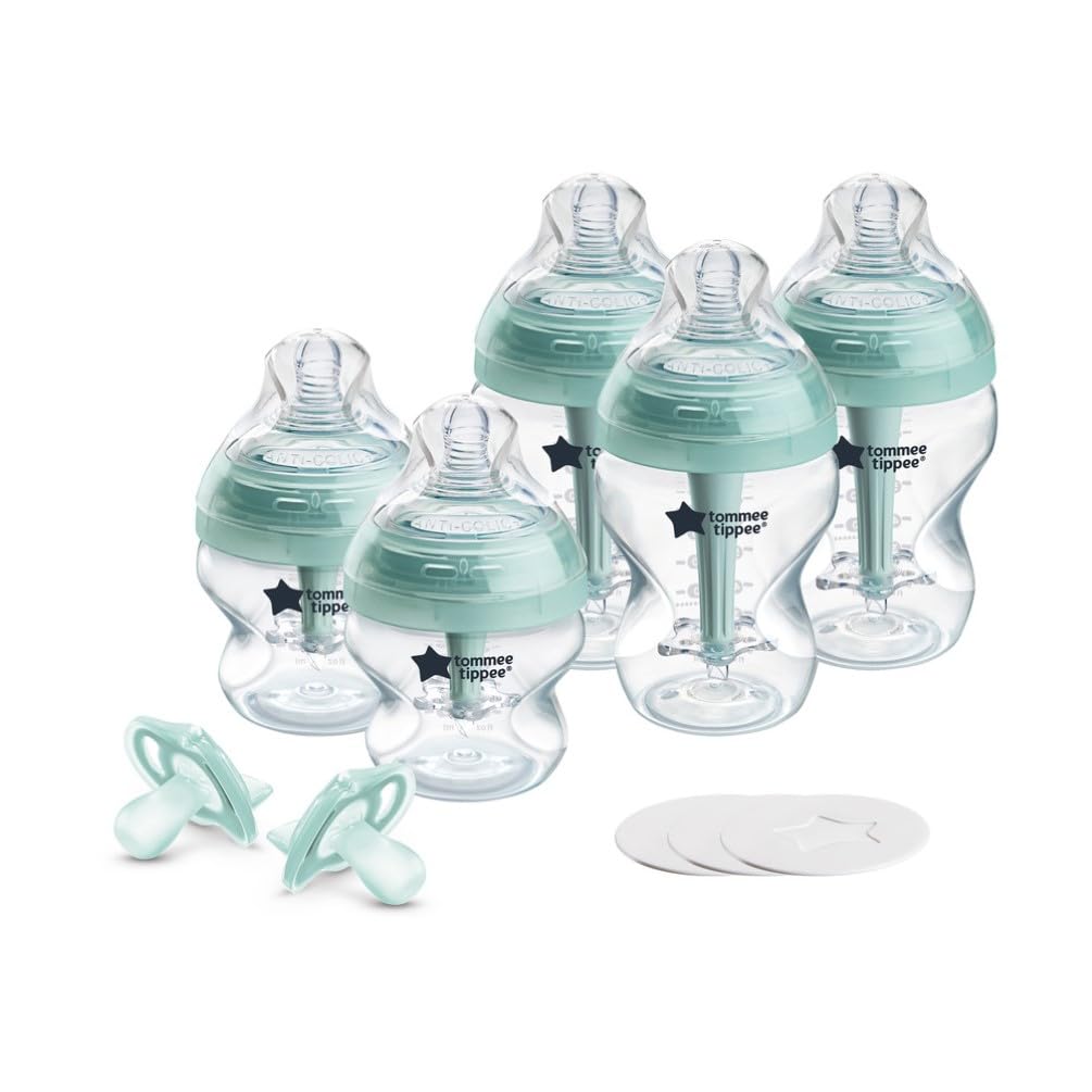 Tommee Tippee Advanced Anti-Colic Newborn Feeding Gift Set